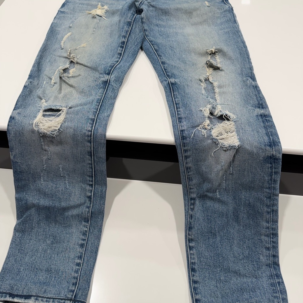 PRPS Men's Light Blue Distressed Jeans
Style le Sabre slim tapered fit